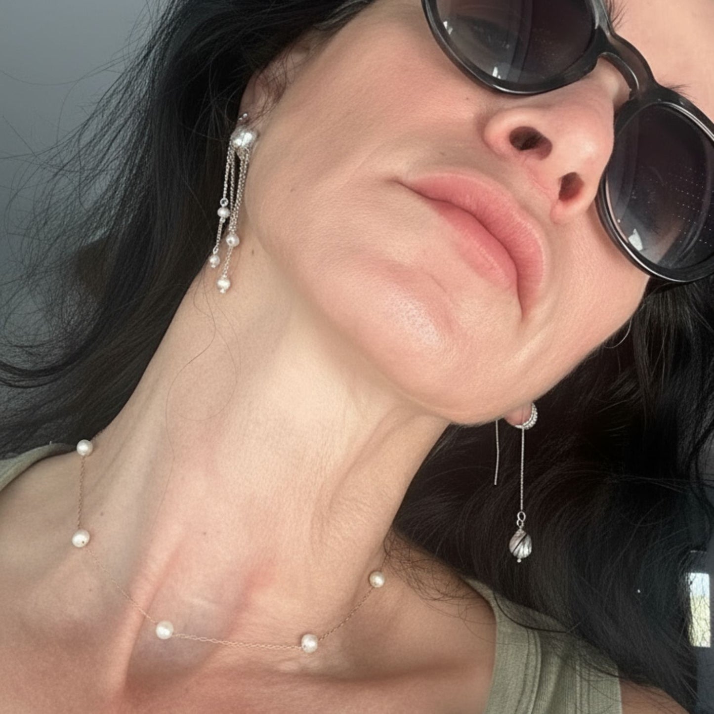 שרשרת פנינים עדינה בעיצוב מינימליסטי ואלגנטי Lina