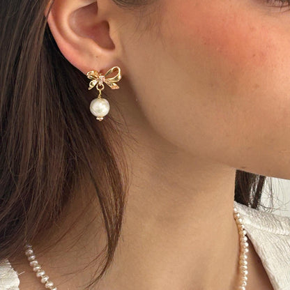 בל פרל Belle Pearl Earrings