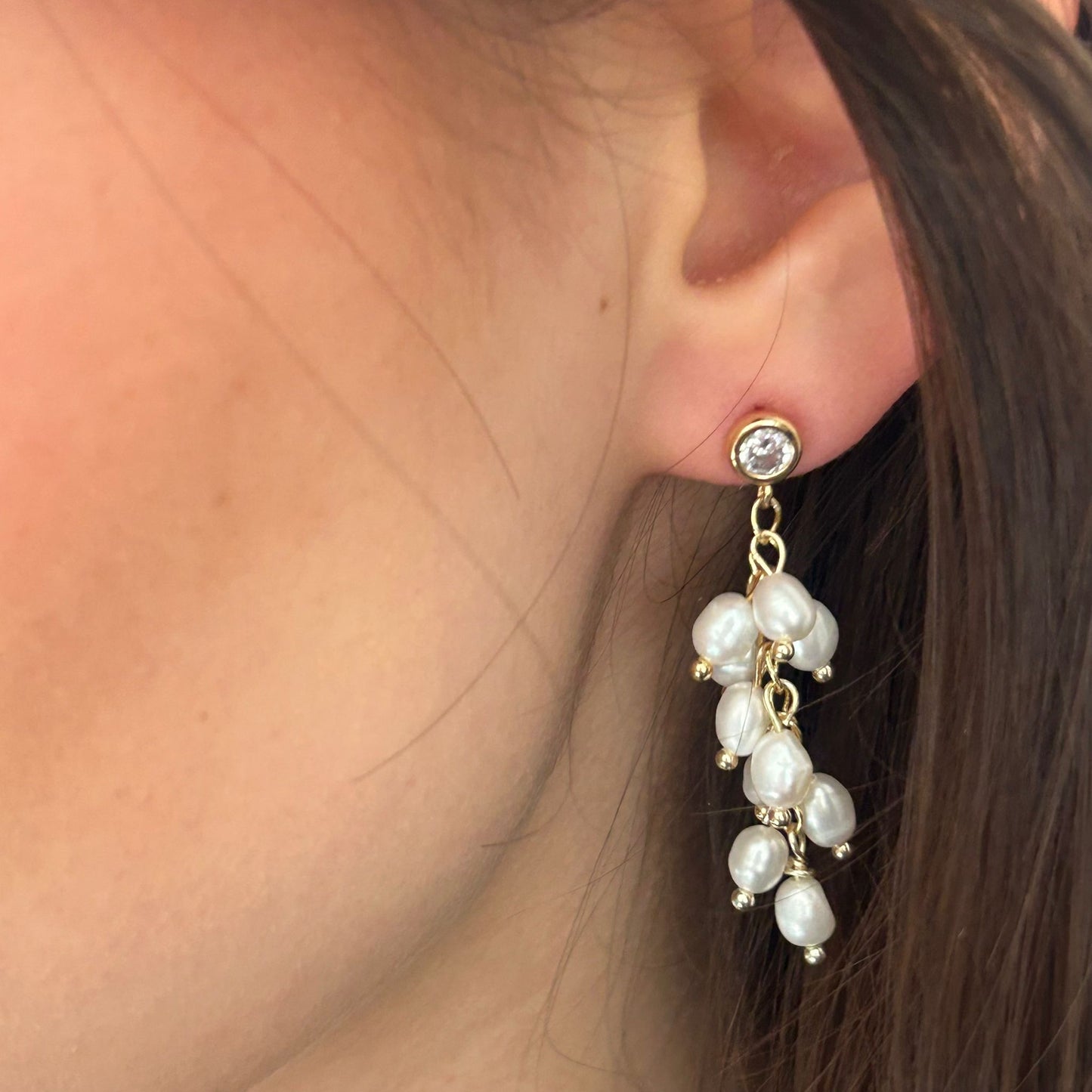 עגילי פנינה אלה Ella Pearl Drops