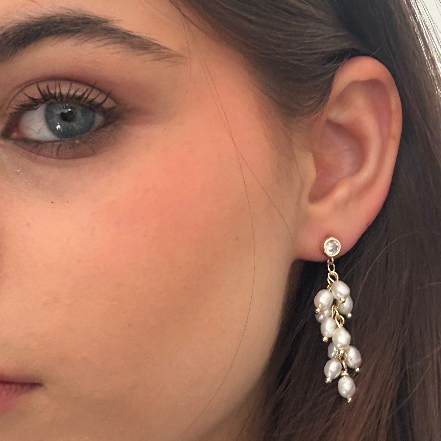 עגילי פנינה אלה Ella Pearl Drops