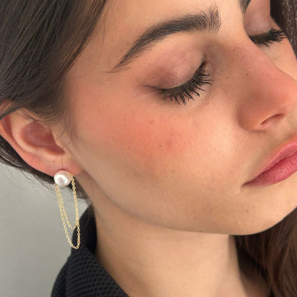 עגילי אלמה פנינה  Alma Pearl Earrings