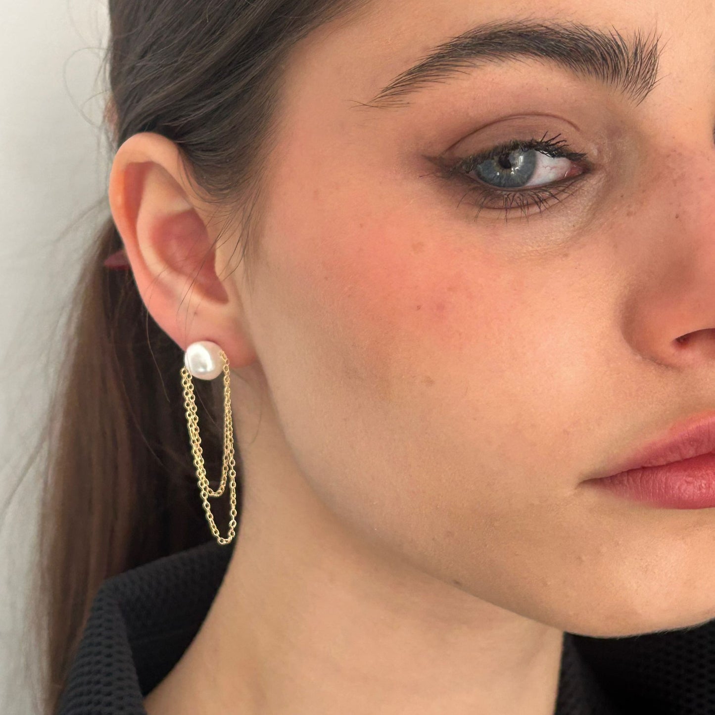 עגילי אלמה פנינה  Alma Pearl Earrings