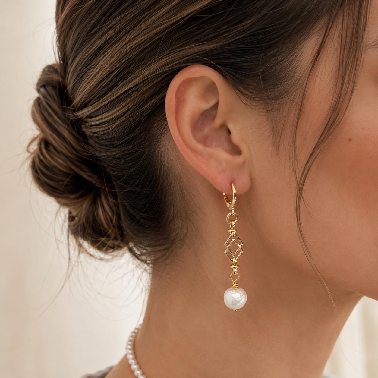 עגילי ויקטוריה  Victoria Geometric Earrings