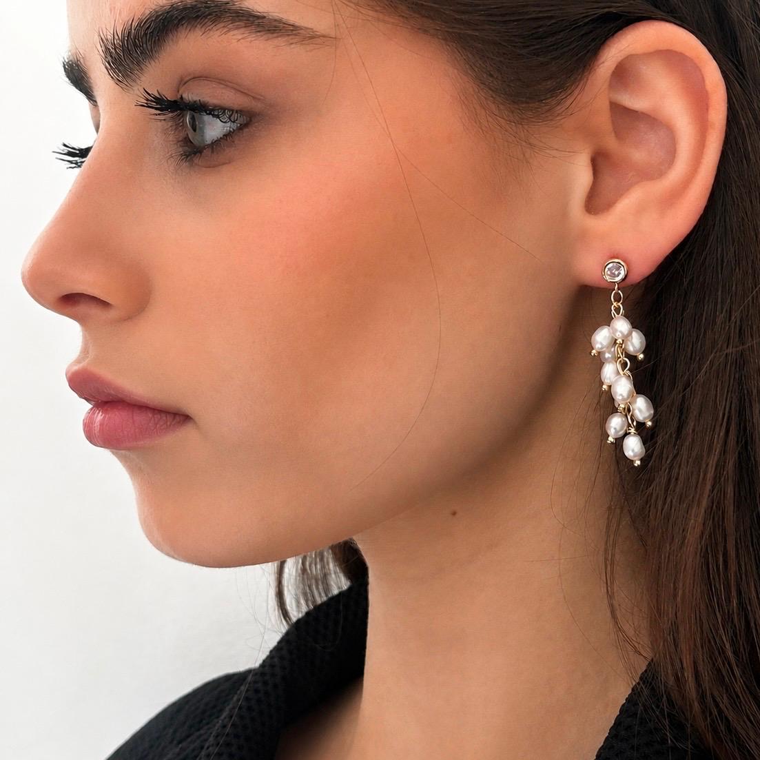 עגילי פנינה אלה Ella Pearl Drops